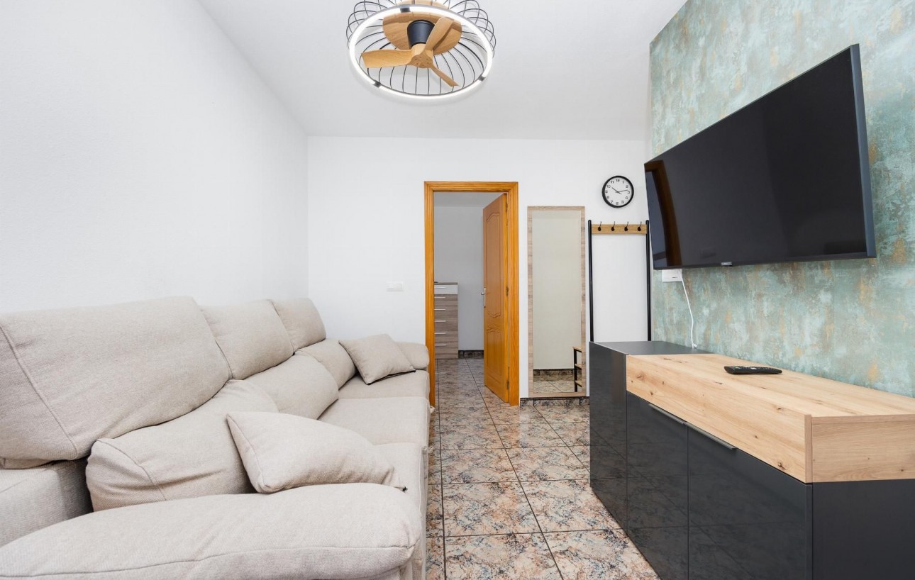 Resale - Lägenhet - Torrevieja - Playa de los Naufragos