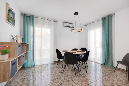 Resale - Lägenhet - Torrevieja - Playa de los Naufragos