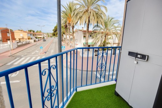 Resale - Lägenhet - Torrevieja - Playa de los Naufragos
