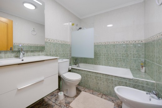 Resale - Lägenhet - Torrevieja - Playa de los Naufragos
