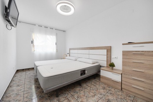 Resale - Lägenhet - Torrevieja - Playa de los Naufragos