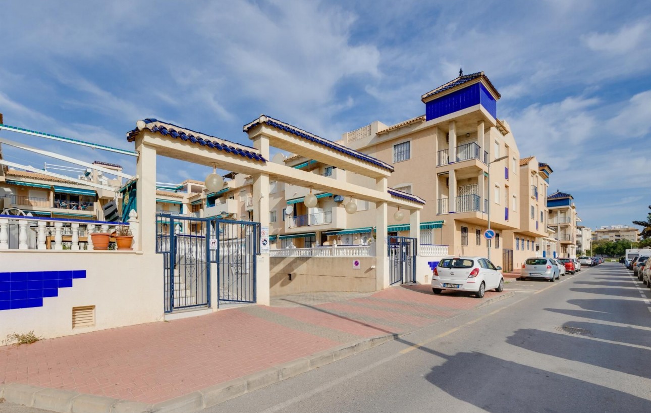 Resale - Lägenhet - Torrevieja - Playa de los Naufragos
