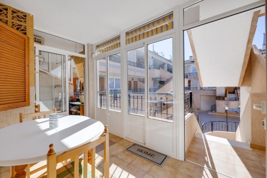 Resale - Lägenhet - Torrevieja - Playa de los Naufragos