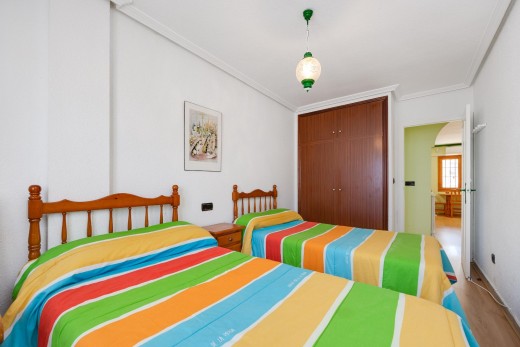 Resale - Lägenhet - Torrevieja - Playa de los Naufragos