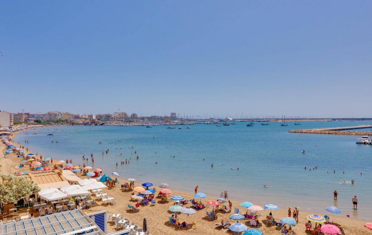 Resale - Lägenhet - Torrevieja - Playa de los Naufragos