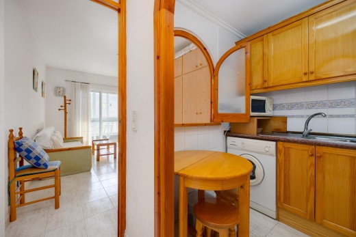 Resale - Studie - Torrevieja - Habaneras