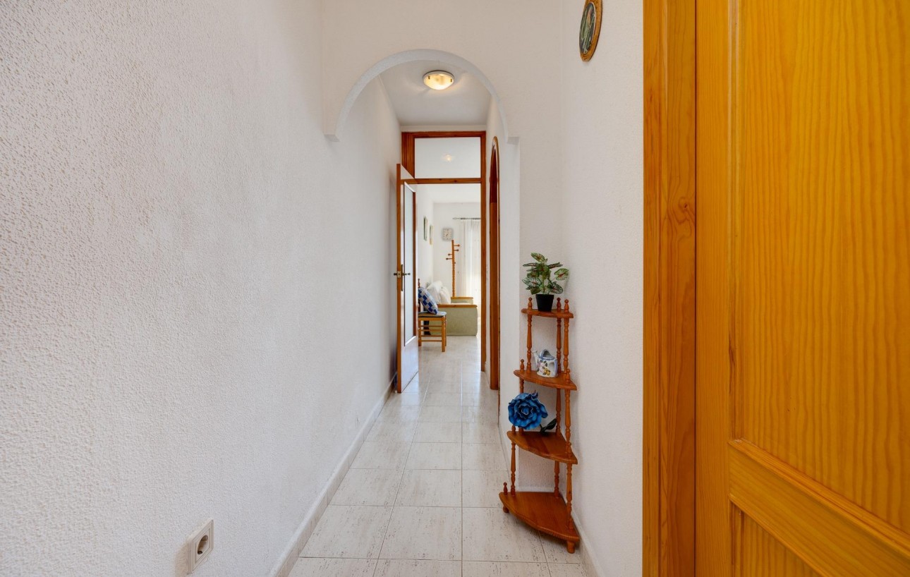 Resale - Studie - Torrevieja - Habaneras