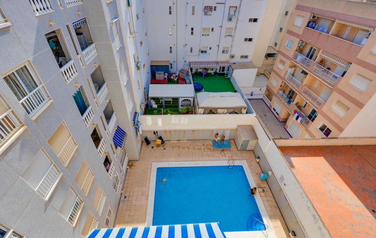 Resale - Studie - Torrevieja - Habaneras