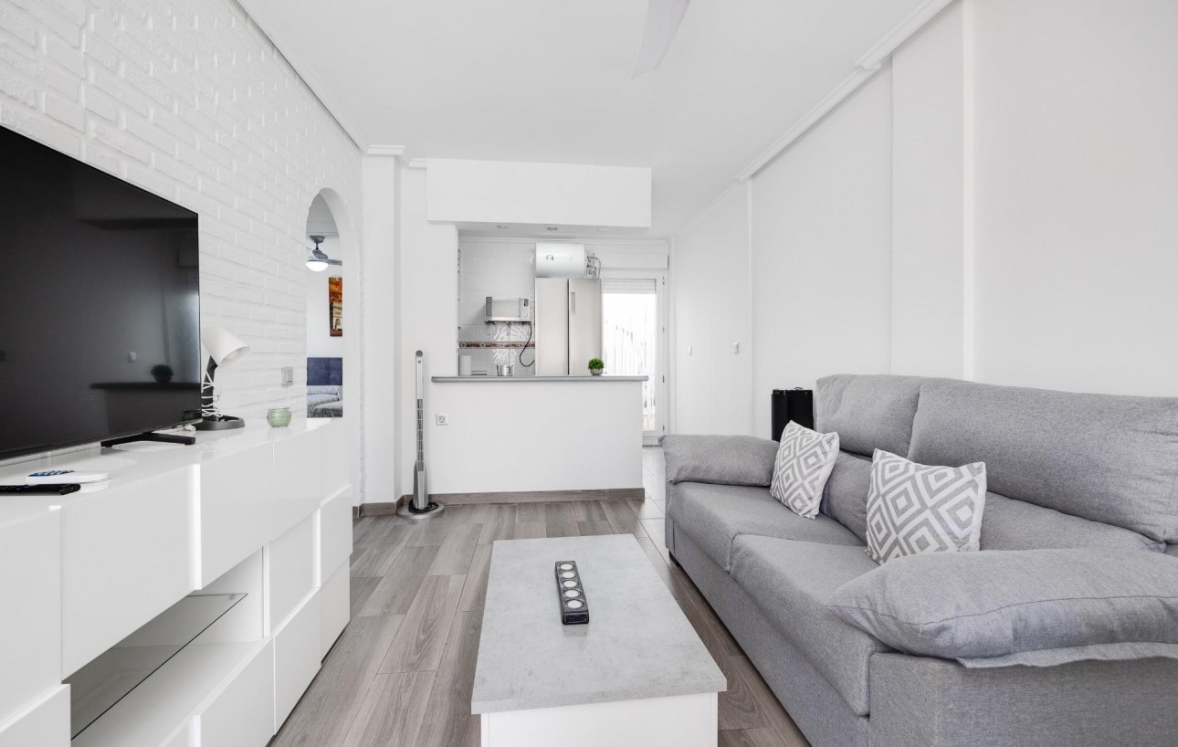 Resale - Bungalow Planta Alta - Torrevieja - Centro