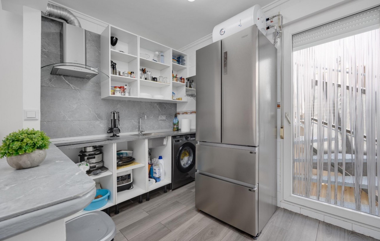 Resale - Bungalow Planta Alta - Torrevieja - Centro
