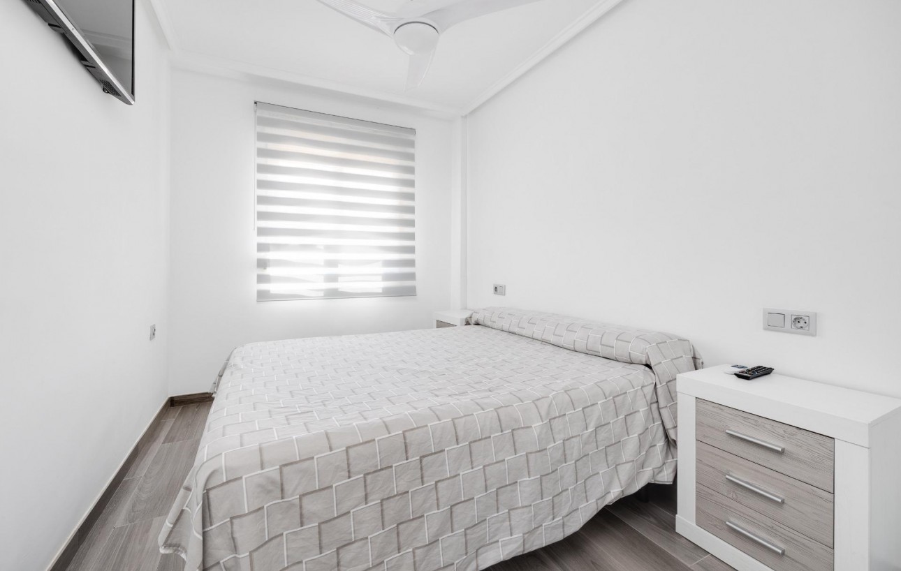 Resale - Bungalow Planta Alta - Torrevieja - Centro