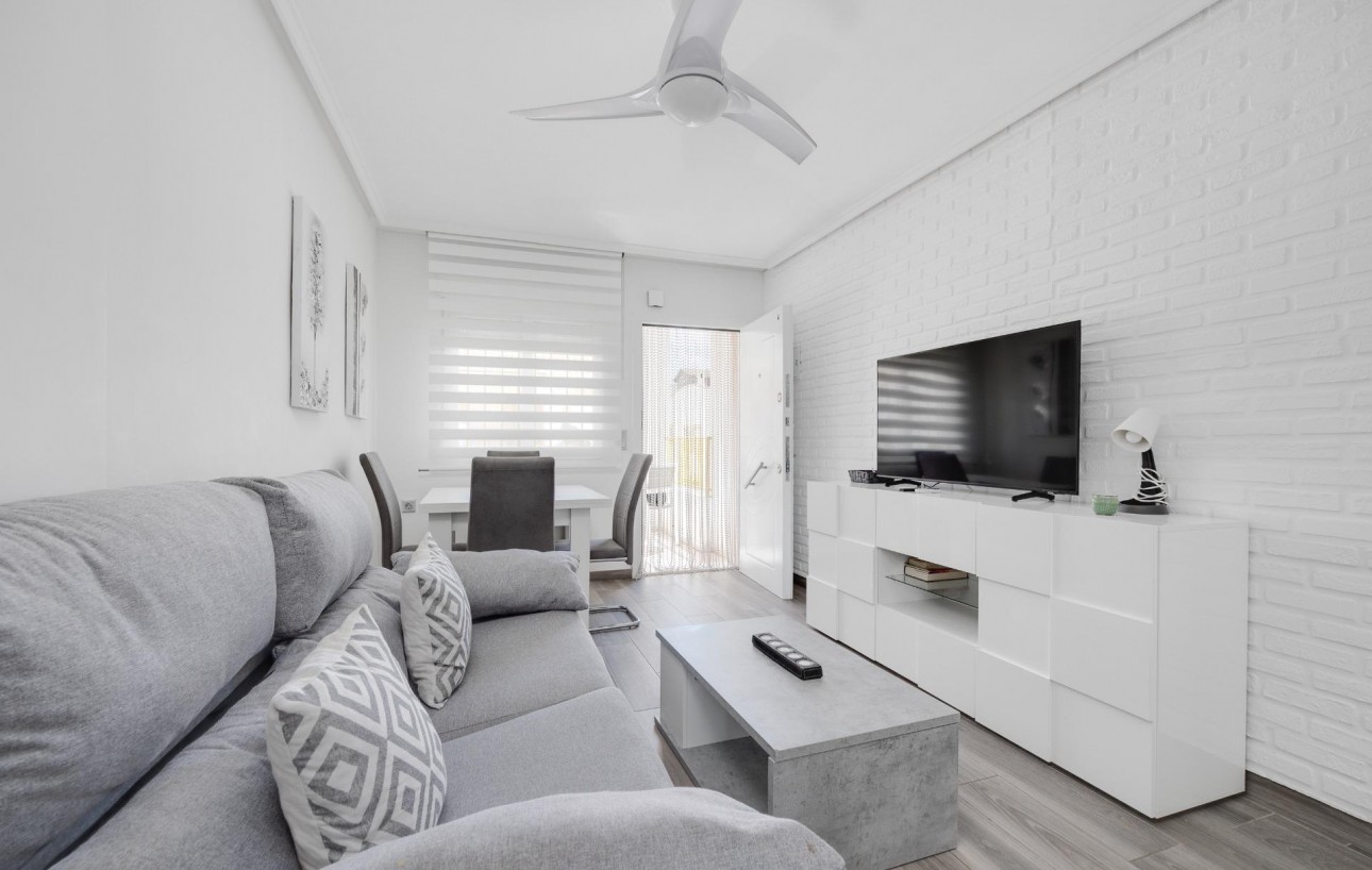 Resale - Bungalow Planta Alta - Torrevieja - Centro