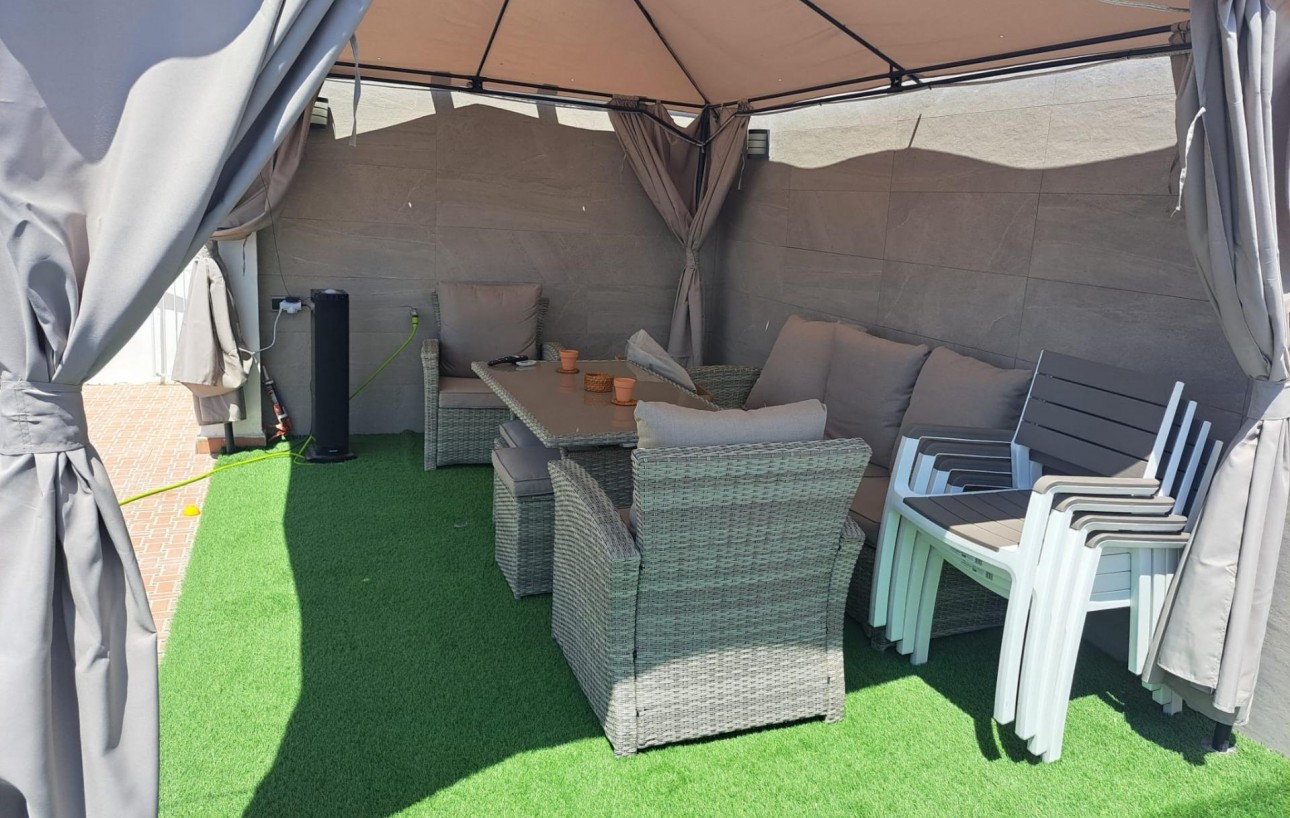Resale - Bungalow Planta Alta - Torrevieja - Centro