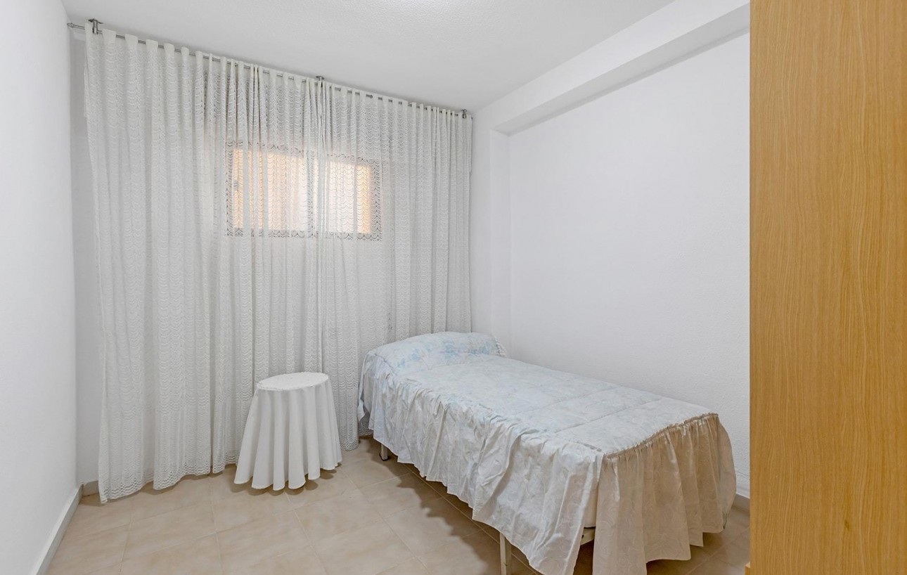 Resale - Lägenhet - Torrevieja - Cabo cervera