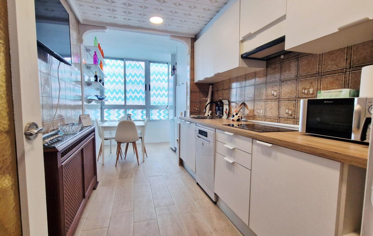 Resale - Lägenhet - Torrevieja - Acequion