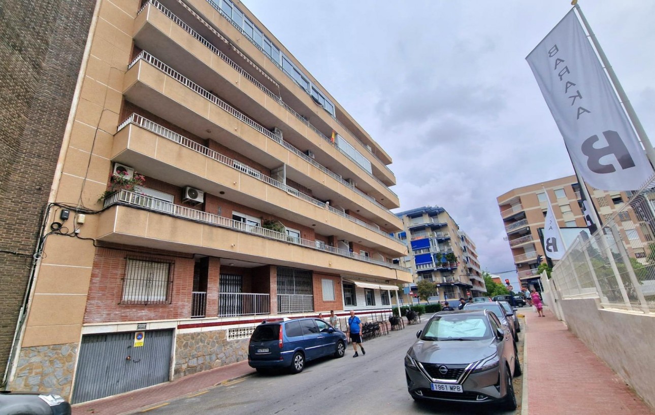 Resale - Lägenhet - Torrevieja - Acequion