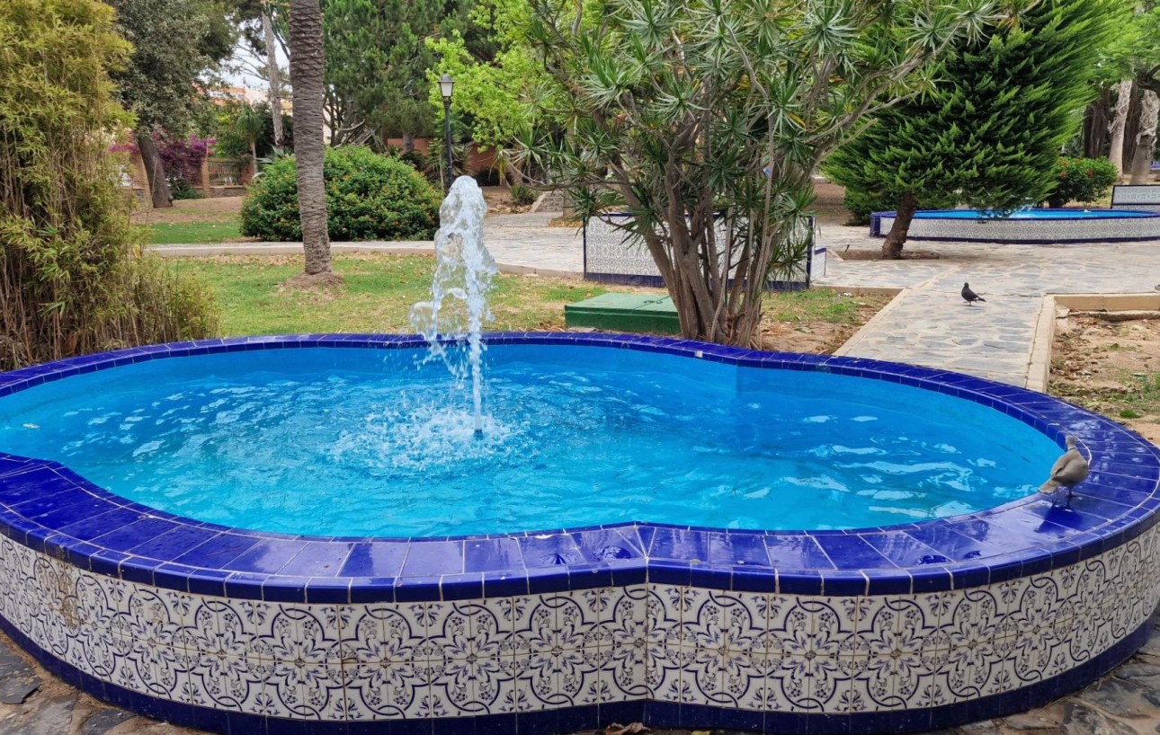 Resale - Lägenhet - Torrevieja - Acequion