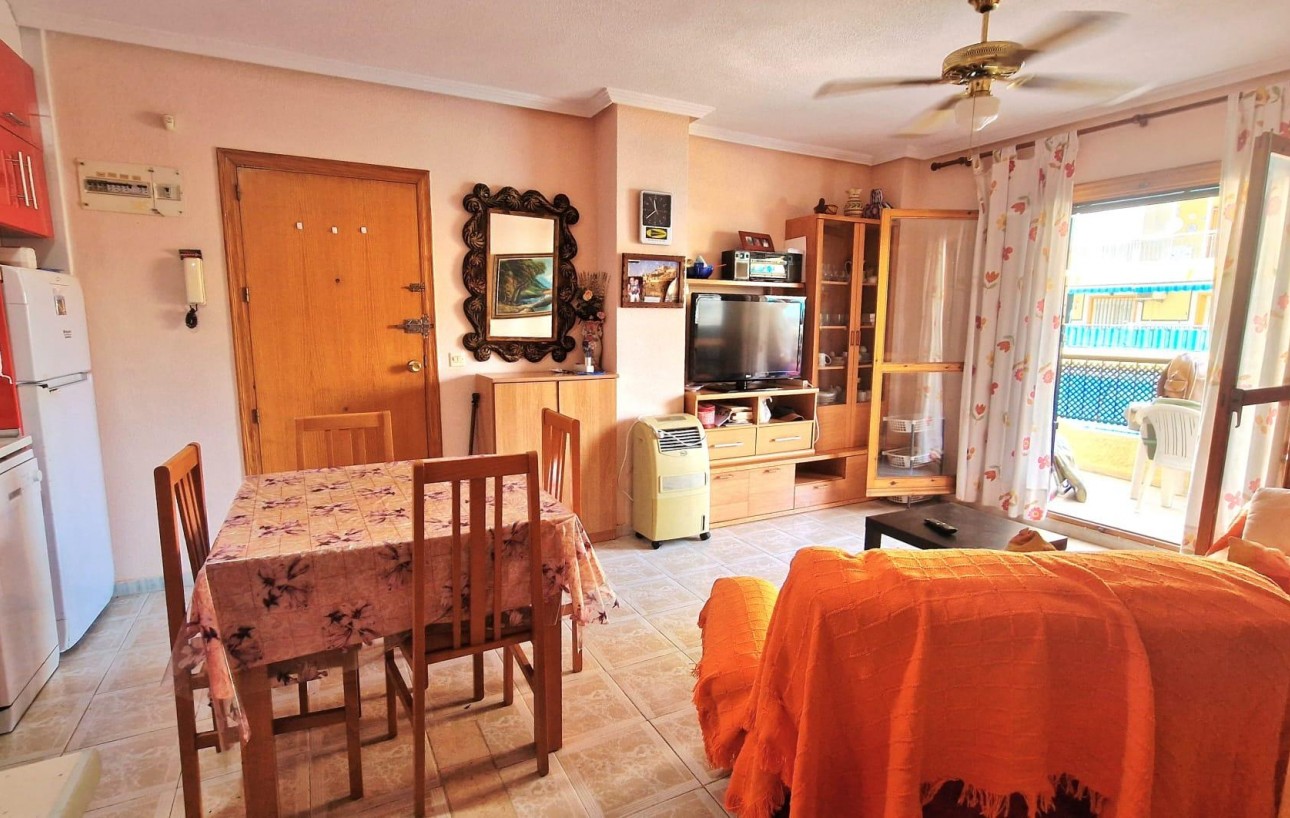 Sale - Apartment - Torrevieja - La Mata