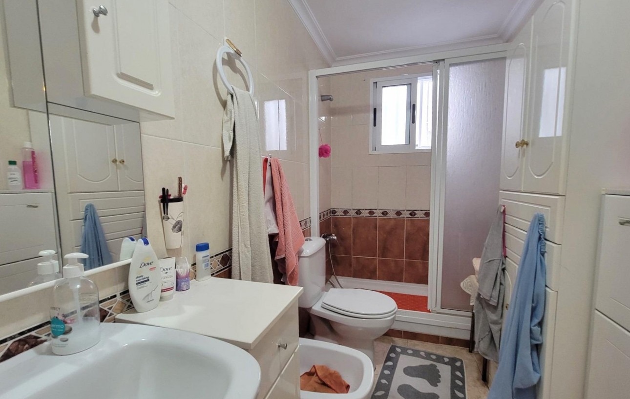 Sale - Apartment - Torrevieja - Centro
