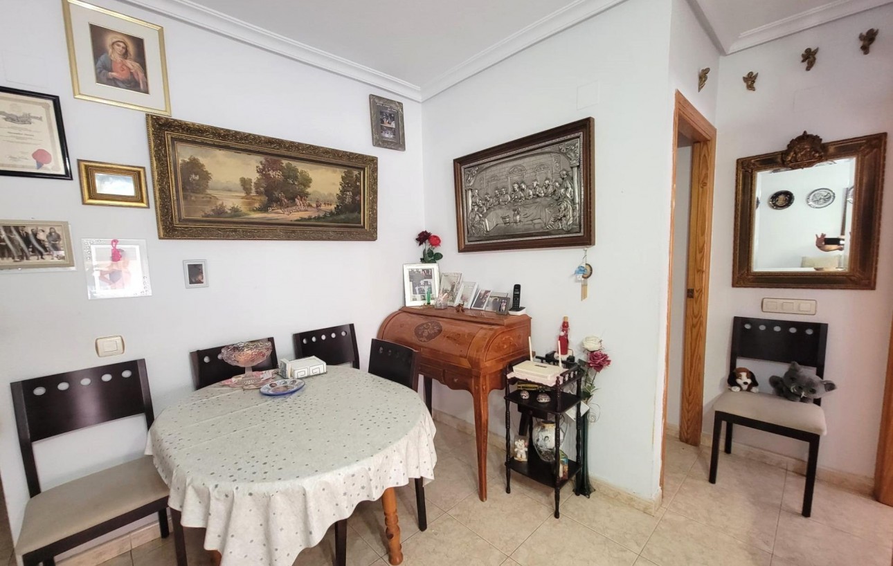 Sale - Apartment - Torrevieja - Centro