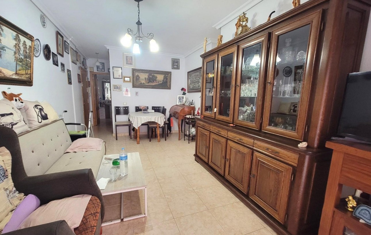Sale - Apartment - Torrevieja - Centro