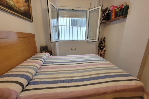 Sale - Apartment - Torrevieja - Centro