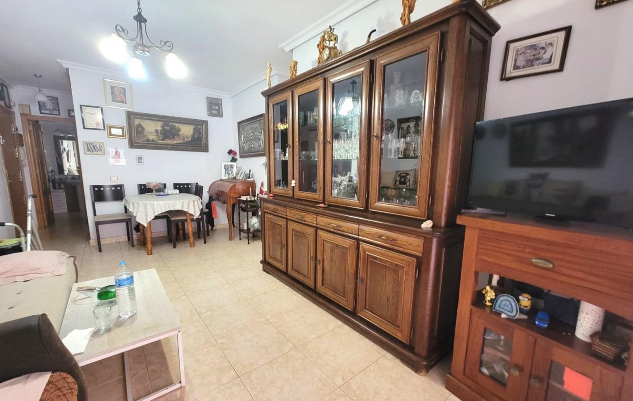 Sale - Apartment - Torrevieja - Centro