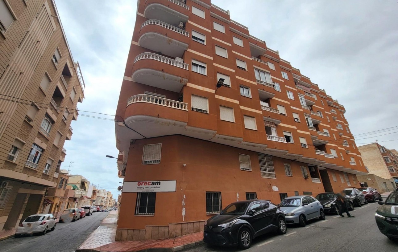 Sale - Apartment - Torrevieja - Centro