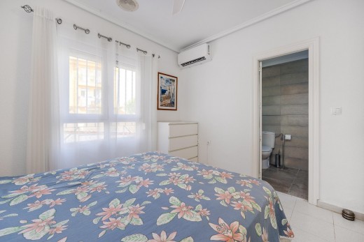 Sale - Bungalow - Torrevieja - Mar azul