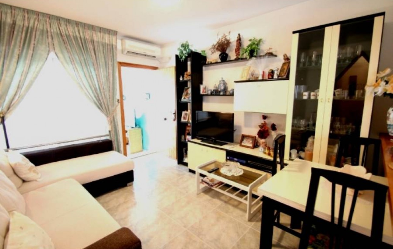 Sale - Chalet - Torrevieja - Torretas