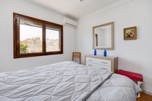 Resale - Lägenhet - Torrevieja - Calas blanca