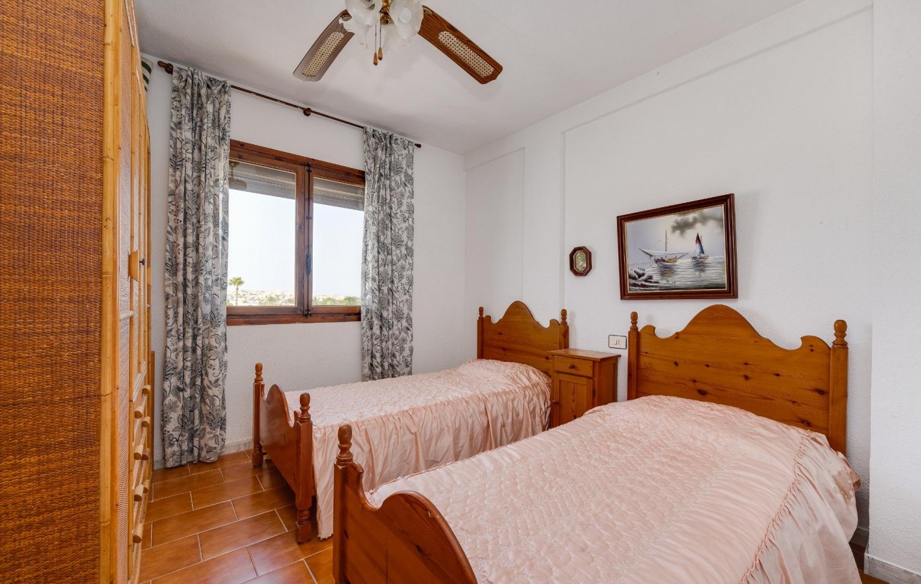Resale - Lägenhet - Torrevieja - Calas blanca