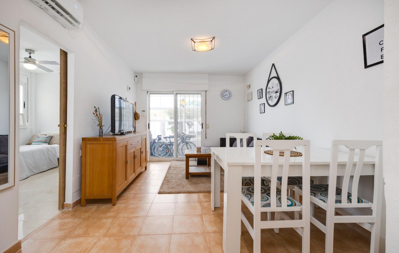 Resale - Stadthaus - Torrevieja - La Siesta - El Salado - Torreta