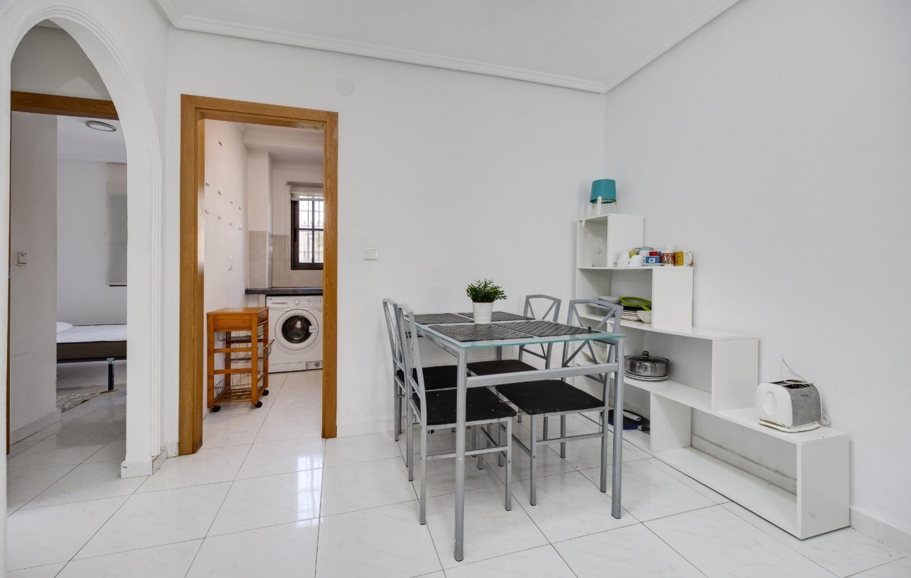 Resale - Wohnung - Torrevieja - Punta prima