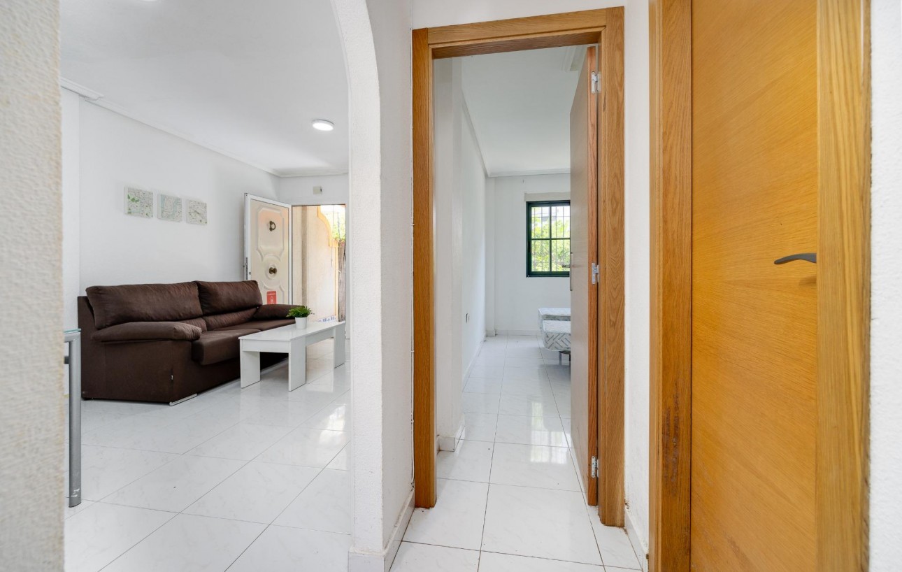 Resale - Wohnung - Torrevieja - Punta prima