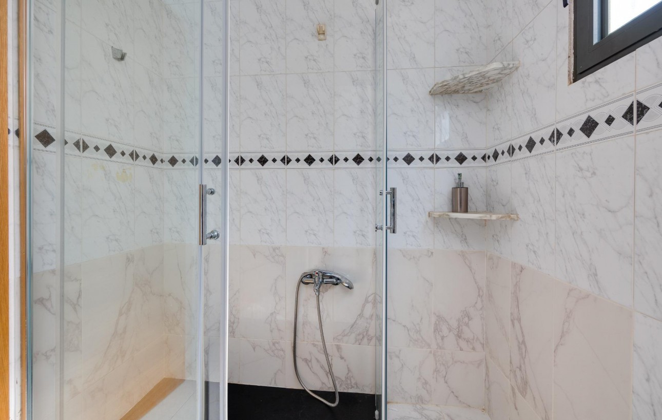 Resale - Wohnung - Torrevieja - Punta prima