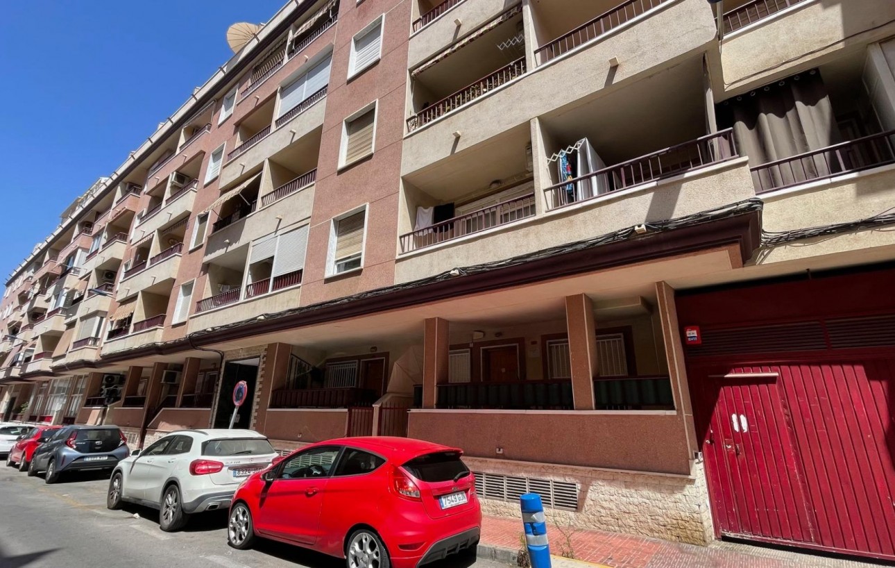 Resale - Wohnung - Torrevieja - Centro