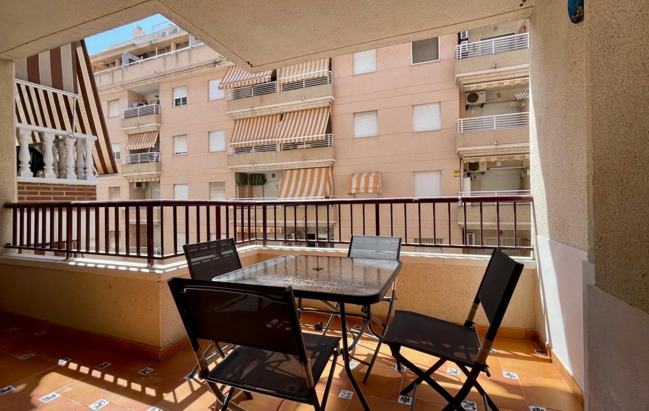 Resale - Wohnung - Torrevieja - Centro