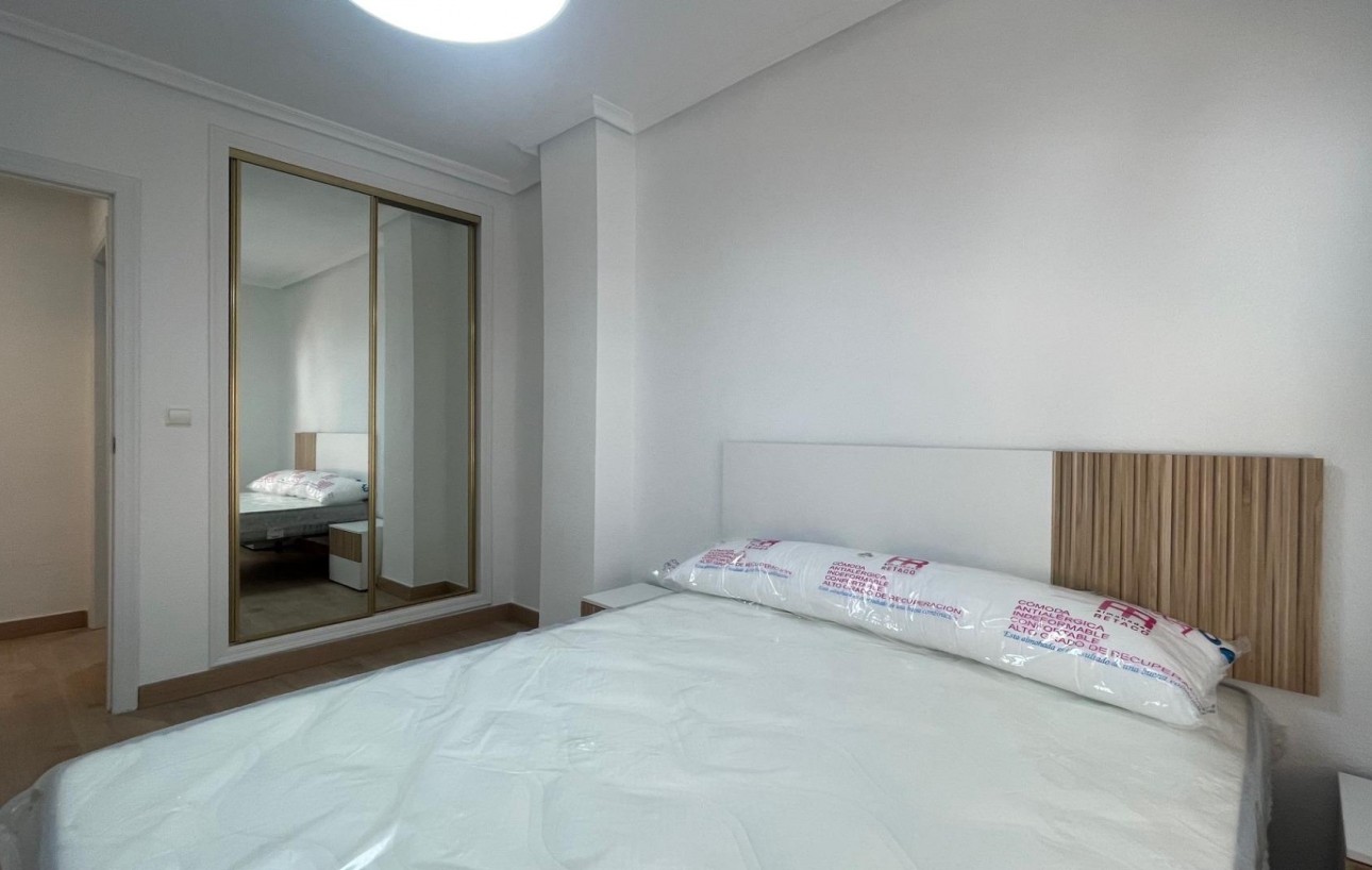 Resale - Wohnung - Torrevieja - Centro