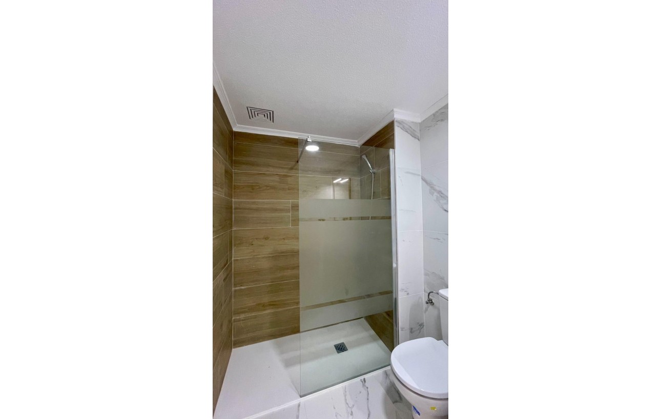 Resale - Wohnung - Torrevieja - Centro