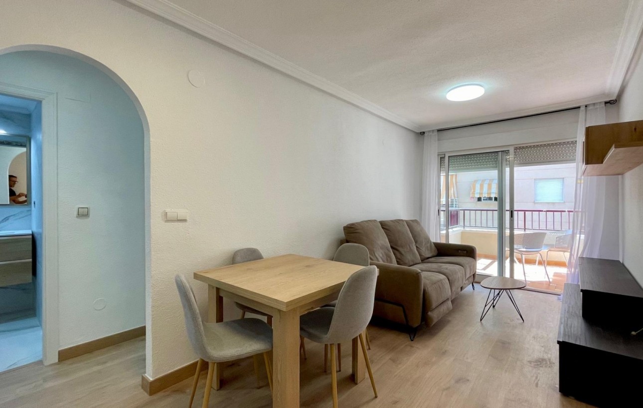 Resale - Wohnung - Torrevieja - Centro