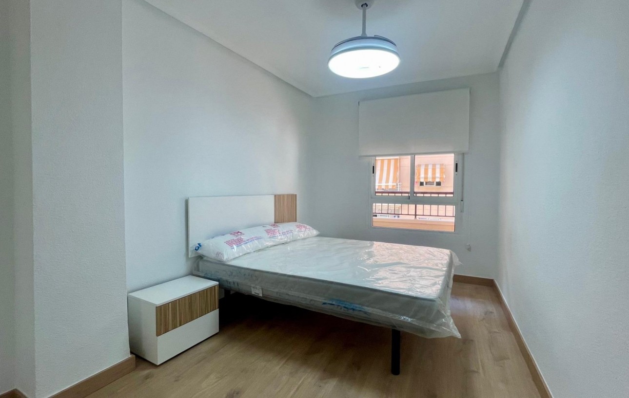 Resale - Wohnung - Torrevieja - Centro