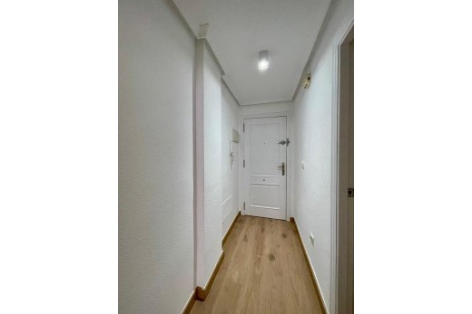 Resale - Wohnung - Torrevieja - Centro