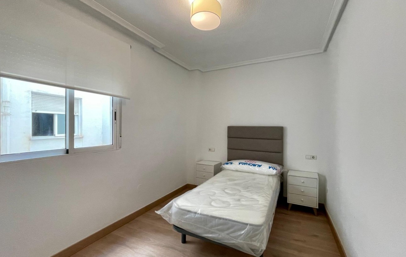 Resale - Wohnung - Torrevieja - Centro