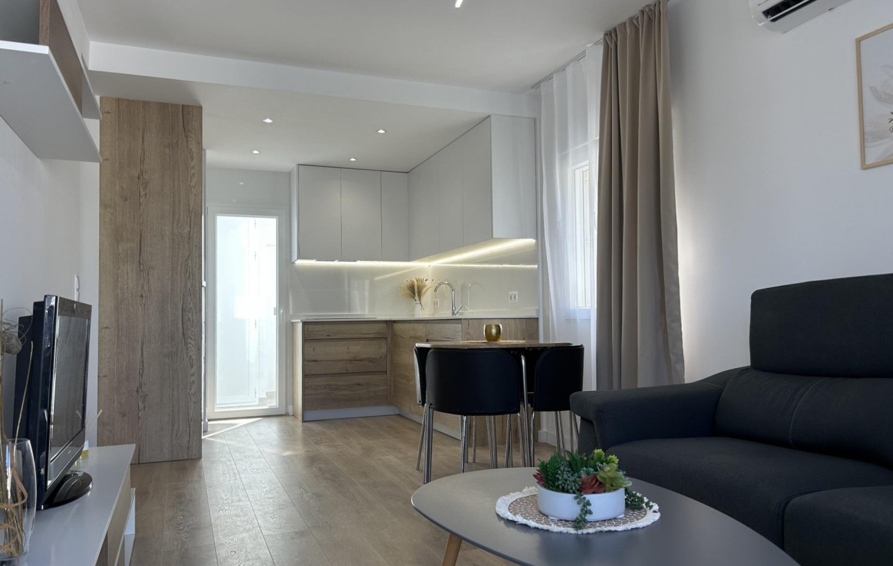 Sale - Bungalow Planta Baja - Torrevieja - El chaparral