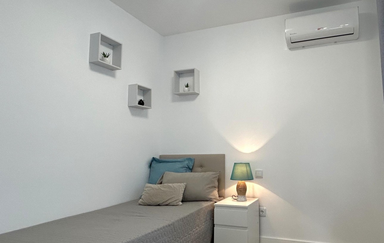 Sale - Bungalow Planta Baja - Torrevieja - El chaparral