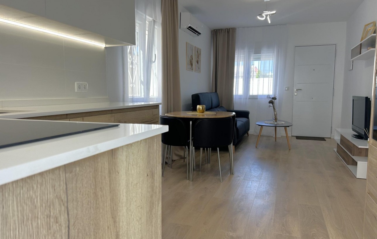 Sale - Bungalow Planta Baja - Torrevieja - El chaparral