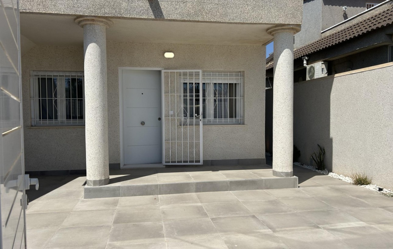 Sale - Bungalow Planta Baja - Torrevieja - El chaparral
