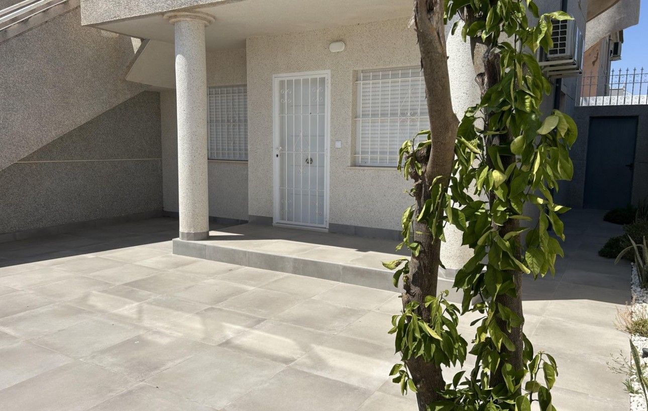 Sale - Bungalow Planta Baja - Torrevieja - El chaparral