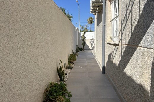 Sale - Bungalow Planta Baja - Torrevieja - El chaparral